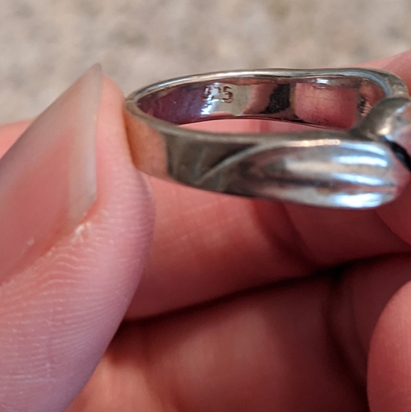 925 Sterling Silver Twist Ring - Picture 3 of 4